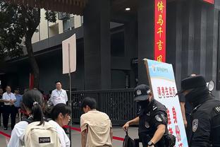 没存在感！郭凯出战15分钟0出手得到0分3板